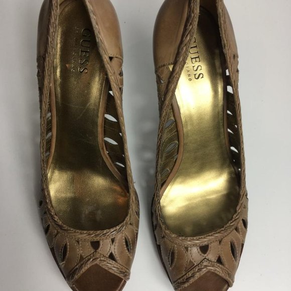 Guess By Marciano Natural Raise Pumps - Picture 10 of 10